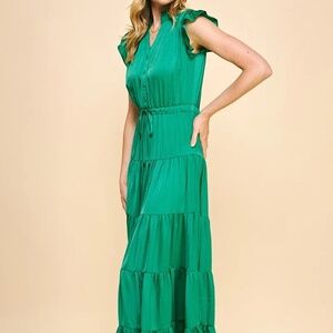 The Savannah Maxi Dress in Green - Size M